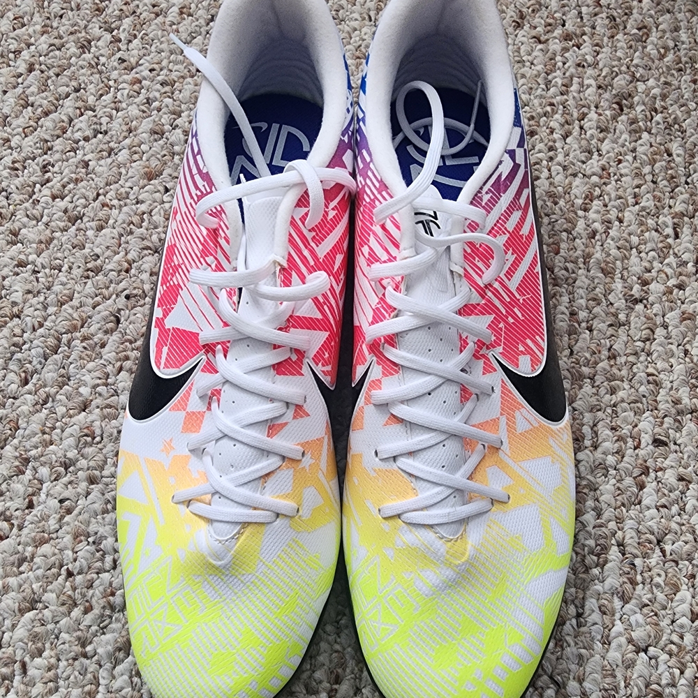 Nike Neymar Jr. x Mercurial Vapor 13 Academy IC 'Jogo Prismatico'